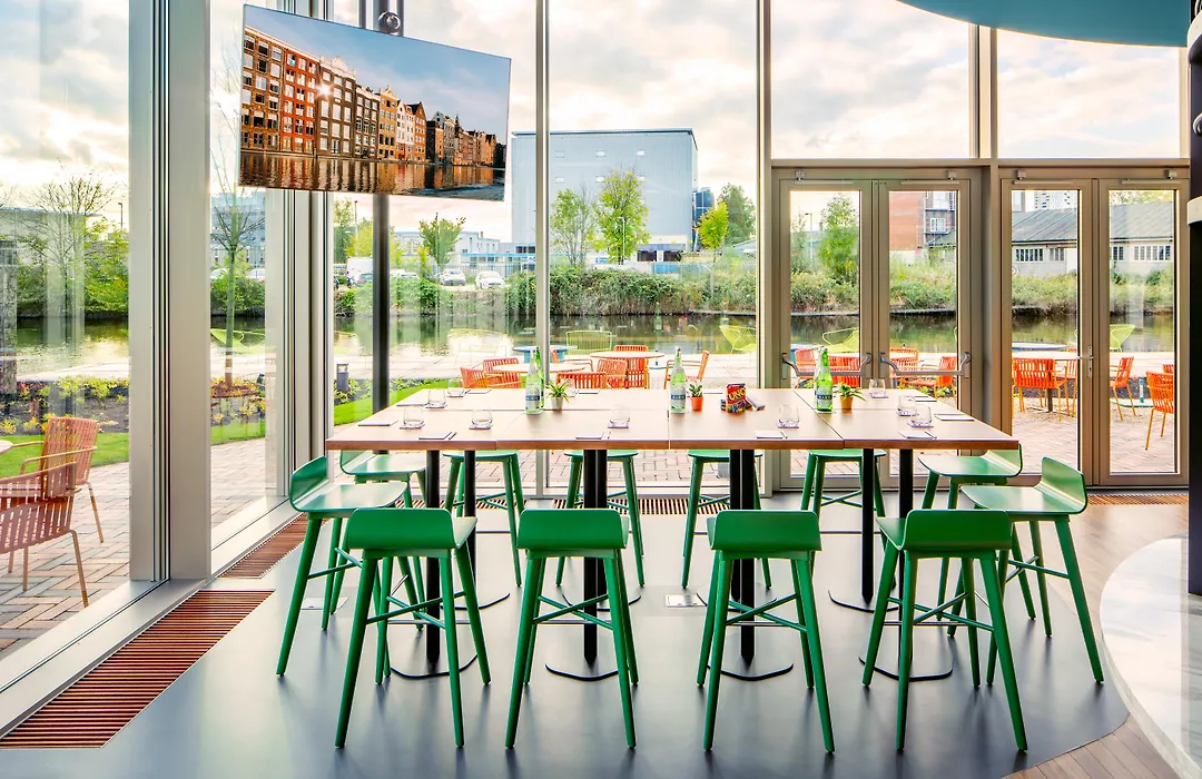 Yotel Amsterdam-1