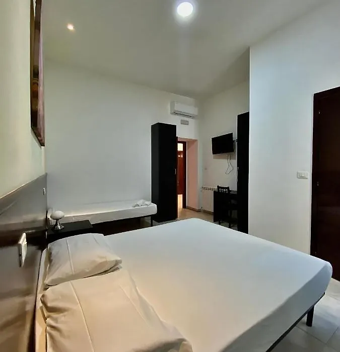 Rome Termini Rooms 4-1