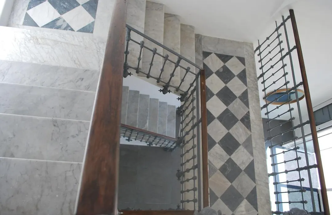 Palazzo Del Cavaliere-1