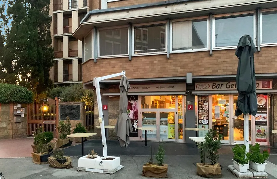 Florence Rooms Novella-1