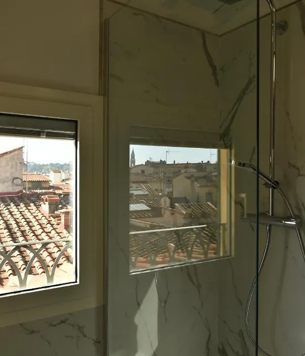 Hr Bedrooms In Florence-1