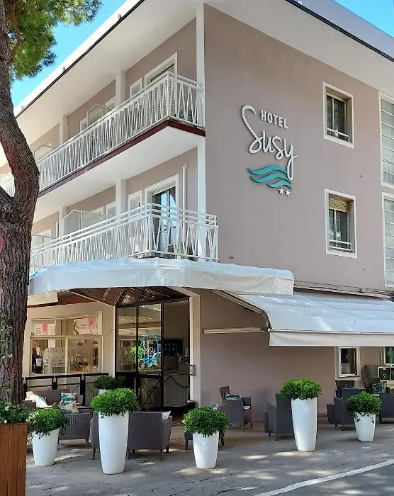 Hotel Susy - Bakery&Gluten Free - direttamente su viale Dante a due passi dal mare-1