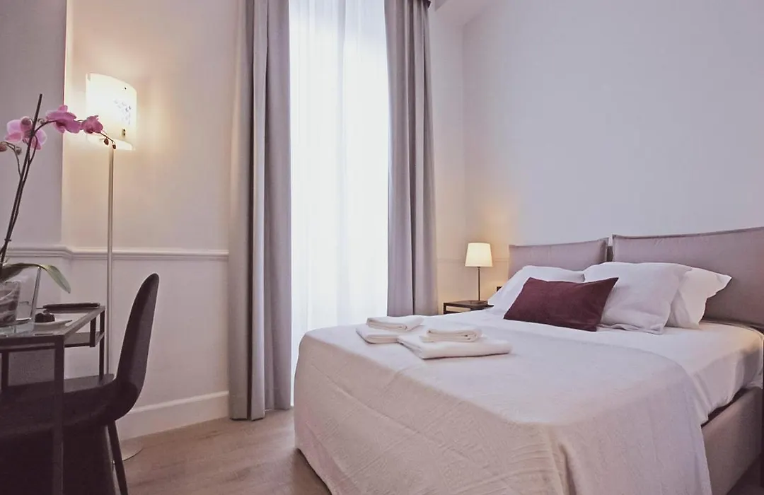 Gemini Suites Navona-1
