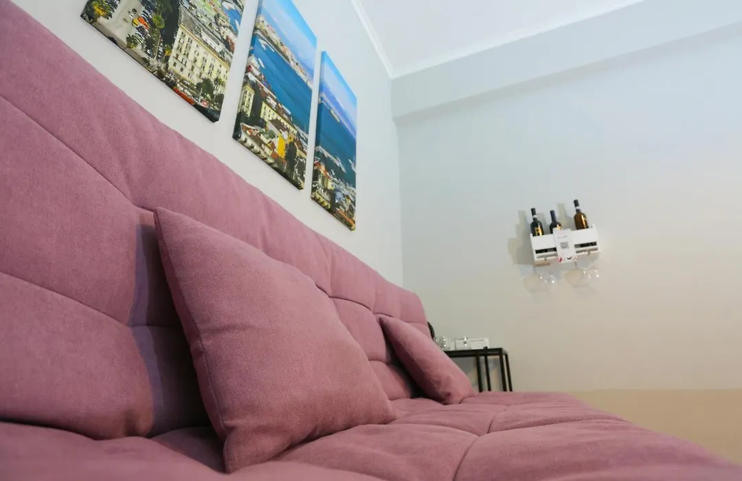 Vomero Maison-1