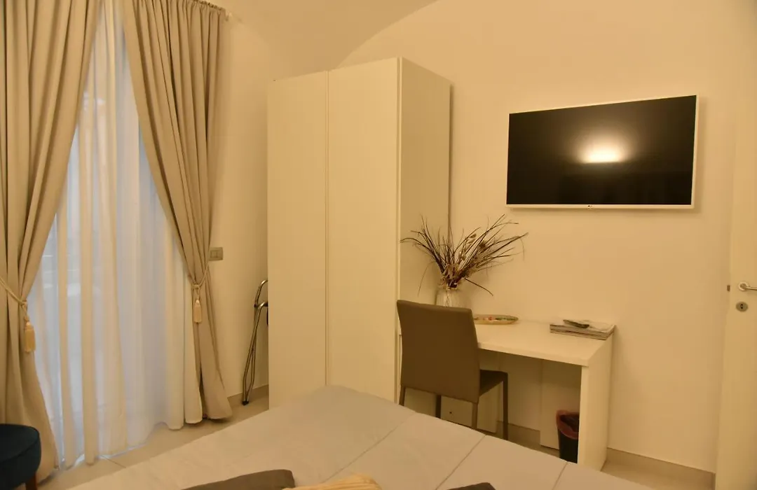 Conte Max Rooms-1