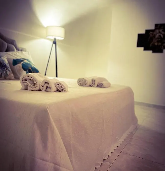 Viale degli Studenti Apartment-1