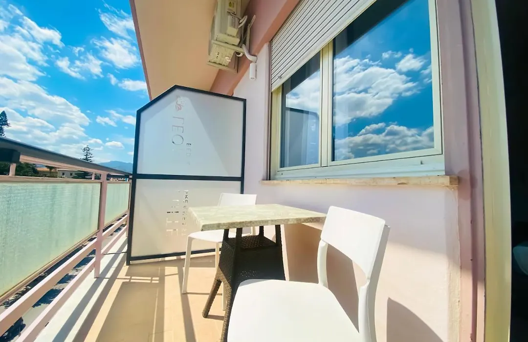 Leone Suite B&B & Restaurant Aic-1