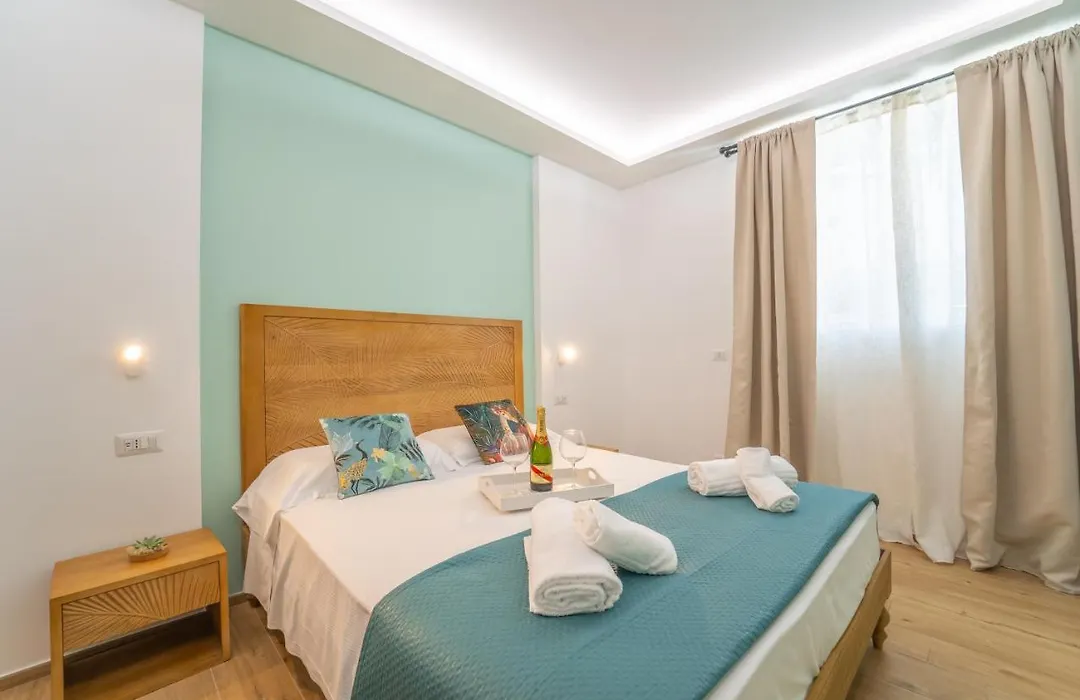 Mensos Rooms-1