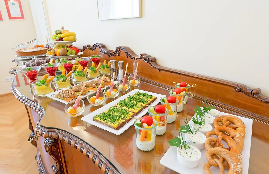 Hotel Kaiserhof Wien-1