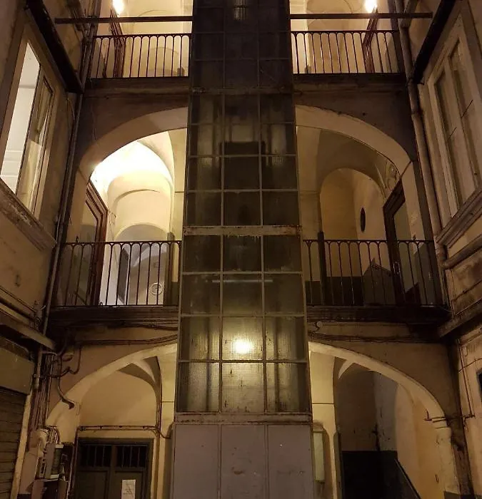 61 Piazza Cavour Napoli-1