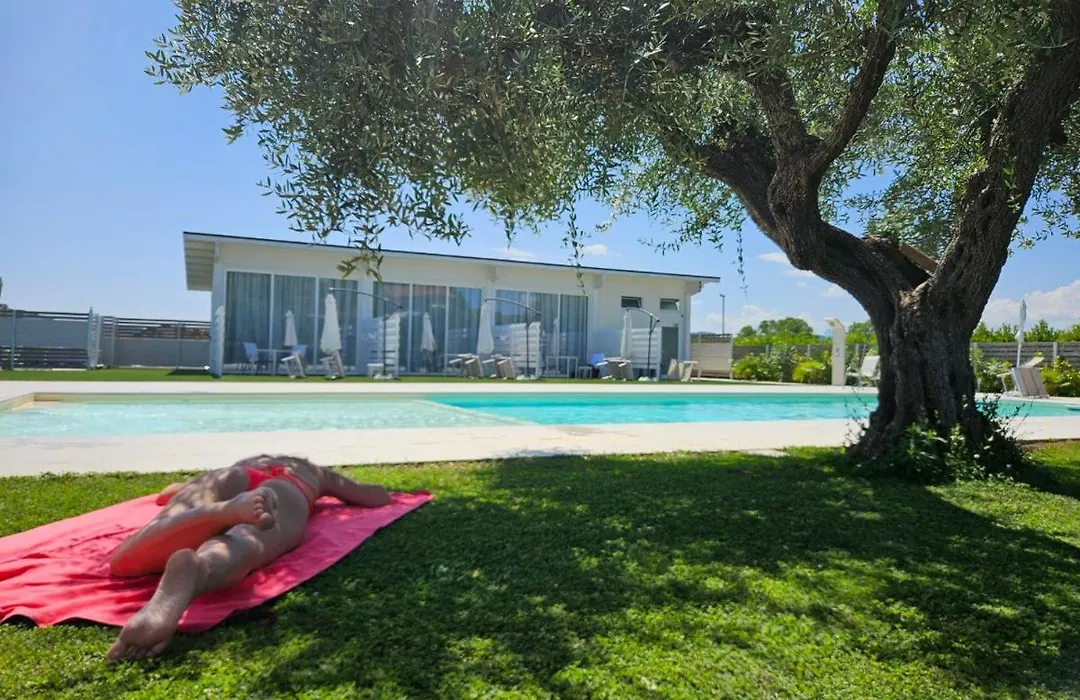 Pool Suite - Città Bianca-1
