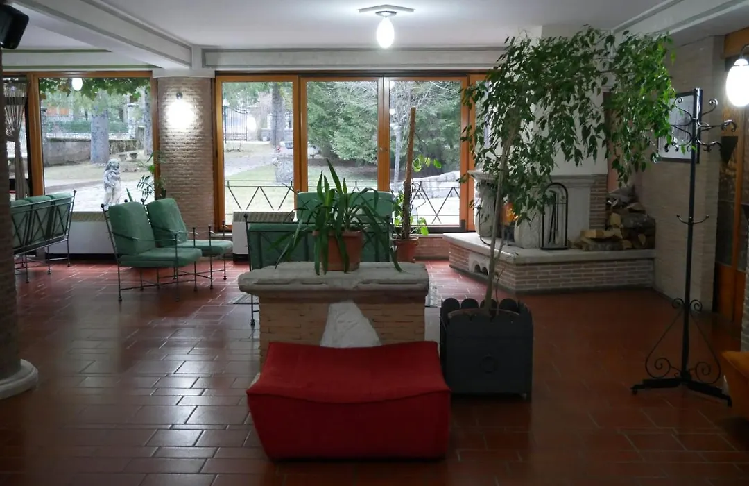 LH Albergo Il Picchio-1