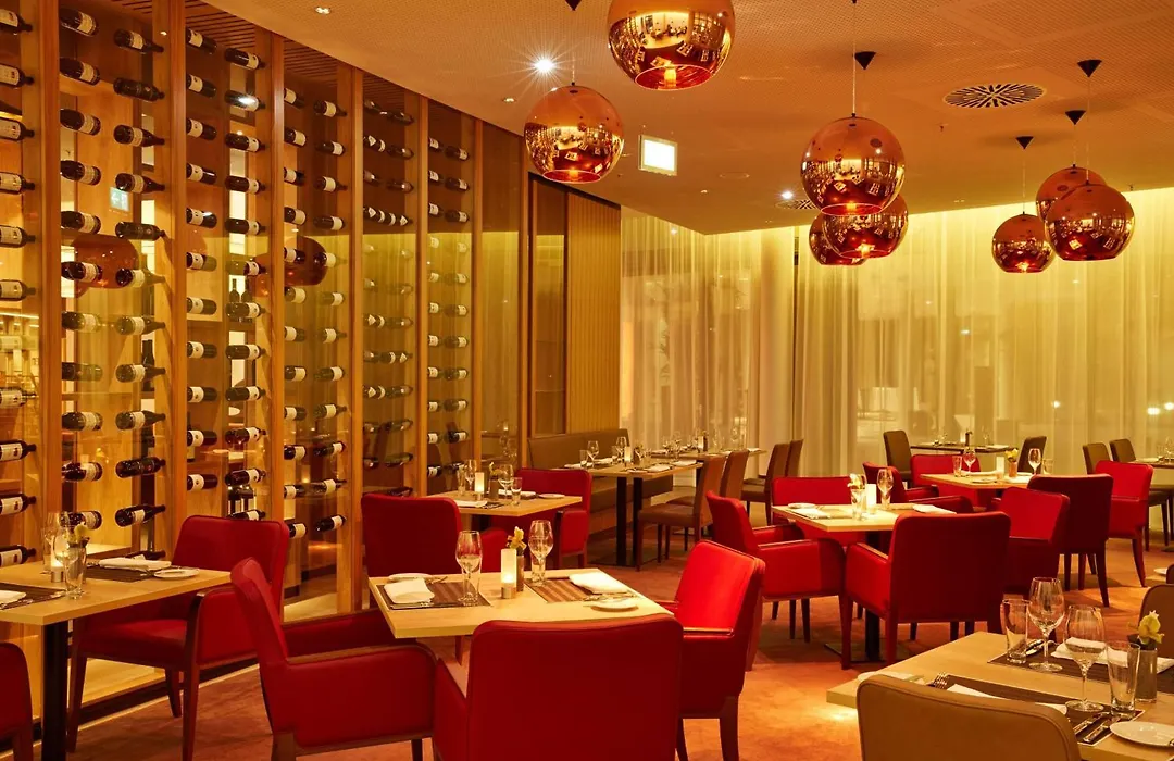 H4 Hotel Muenchen Messe-1