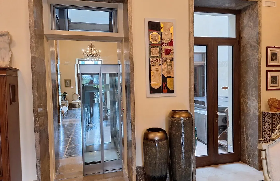 Dimora Charleston Lecce parcheggio privato in loco gratis-1