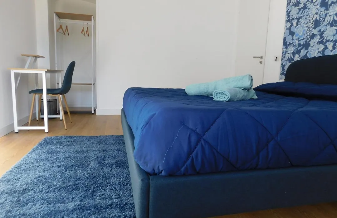 Hibiscus - Etnea Rooms-1