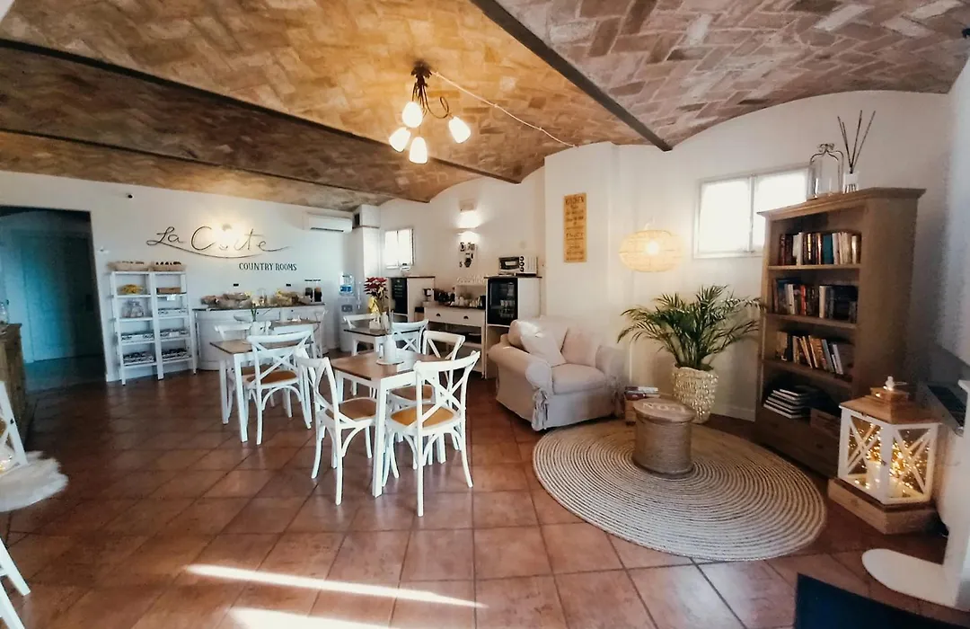 La Corte Country Rooms-1
