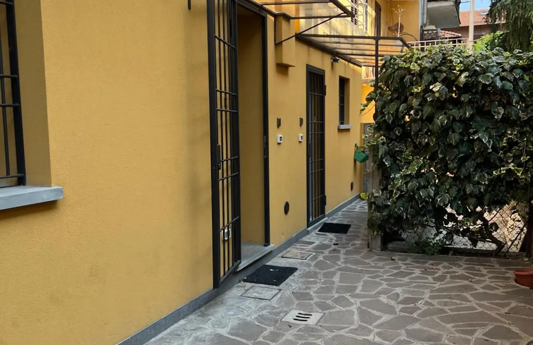 Casa Francia Emilia Levante-1