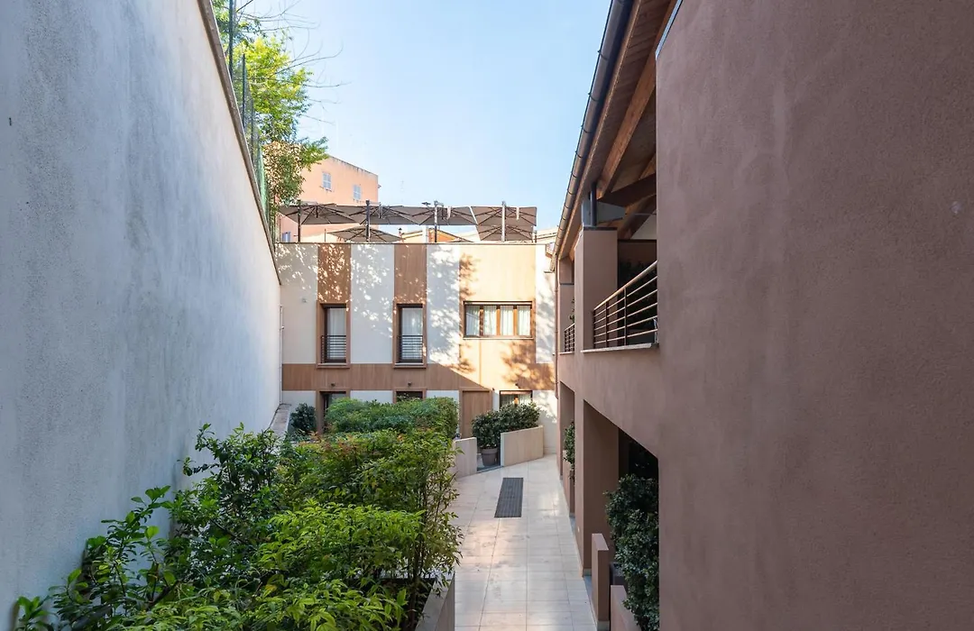 Loly Boutique Hotel Roma-1