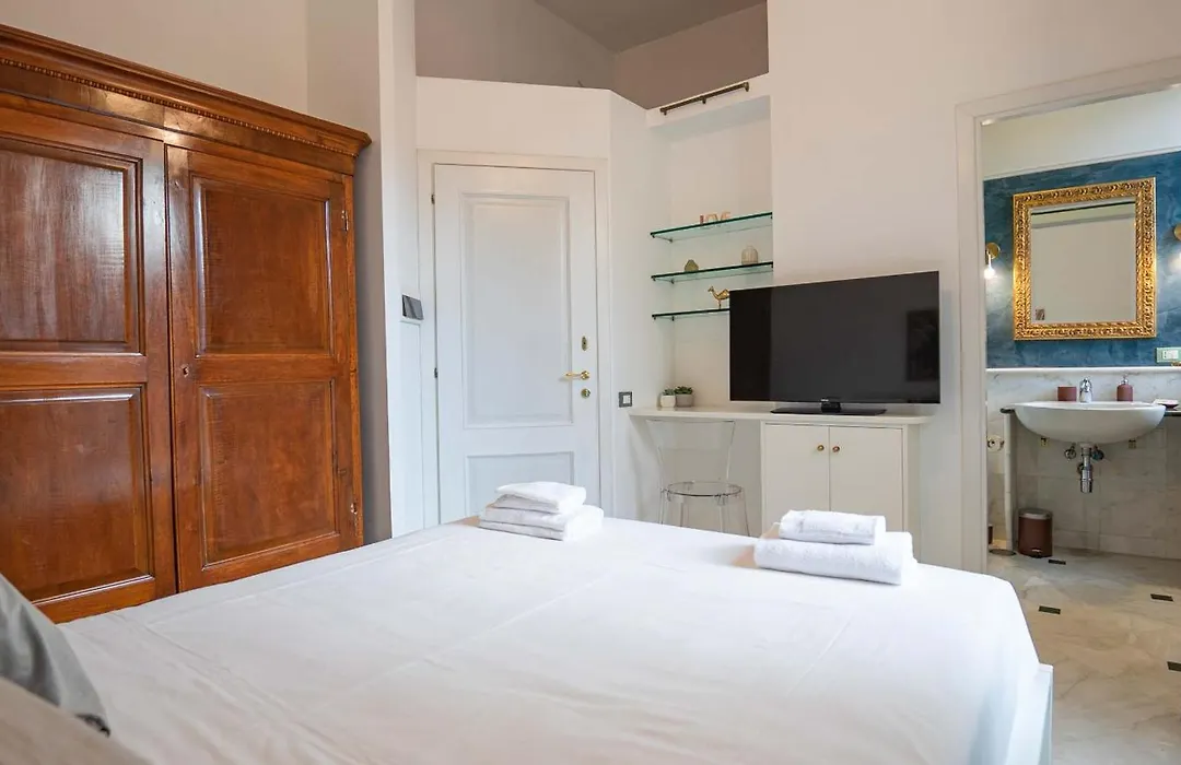 Easytopstay - Colonna Guest House-1