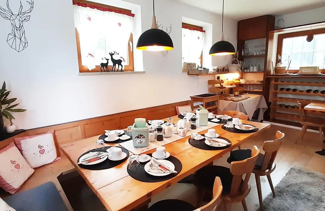 Homesuitehome-1