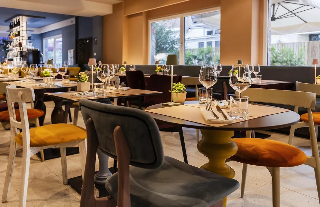 Adesso Hotel-1