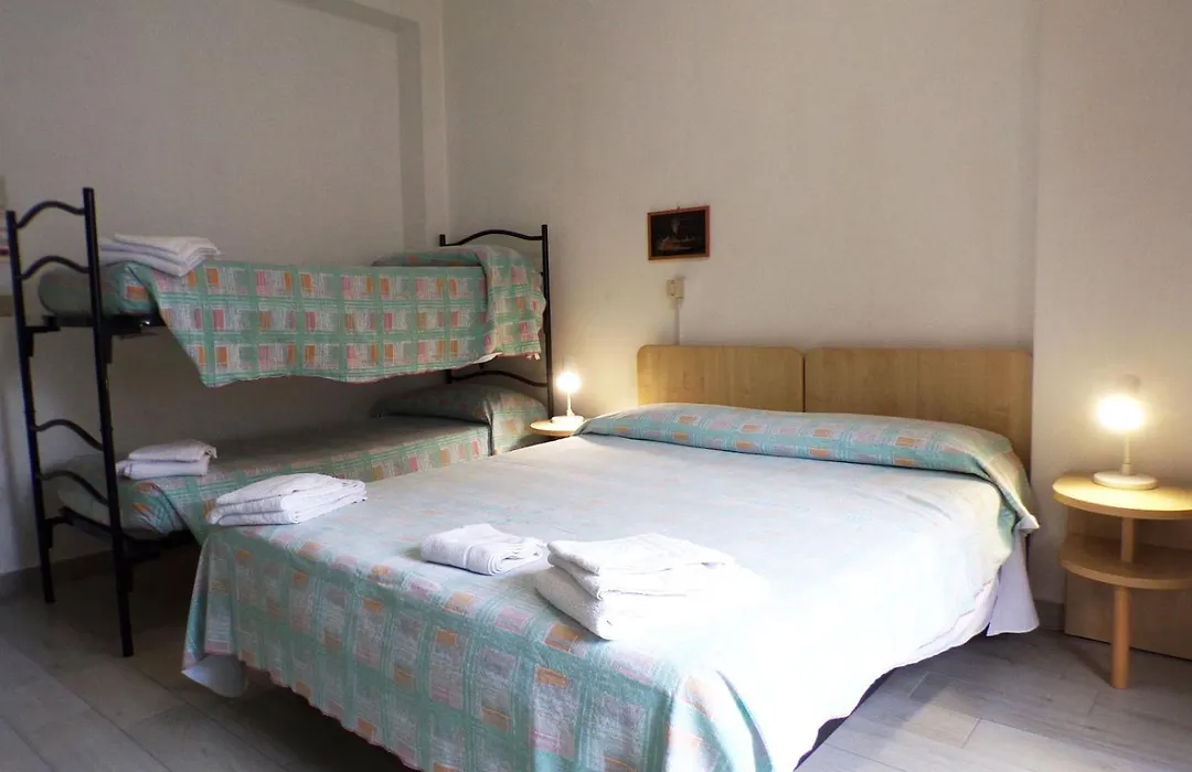 Hotel Esedra-1