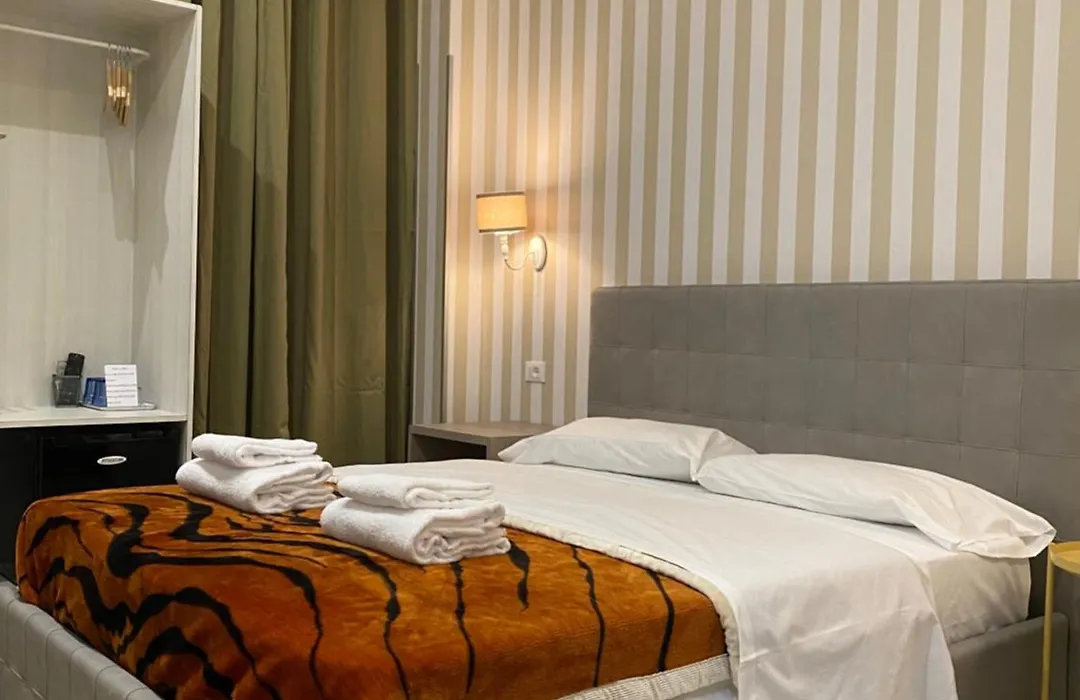 Rome Orange Inn-1