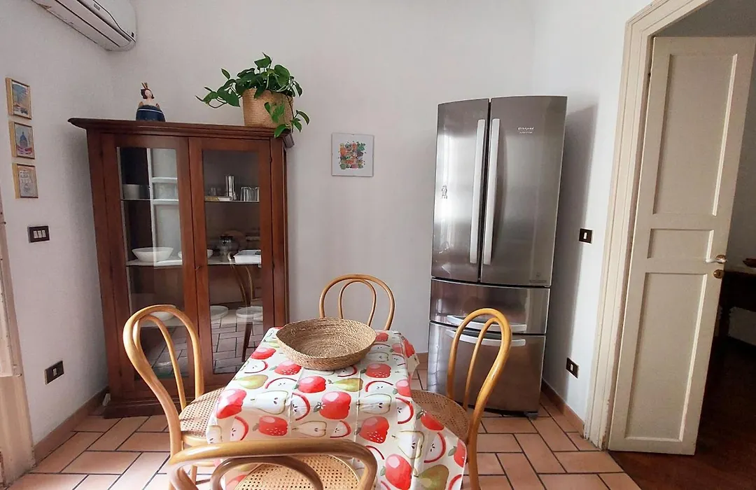 Casa Santoliva in centro a Palermo-1