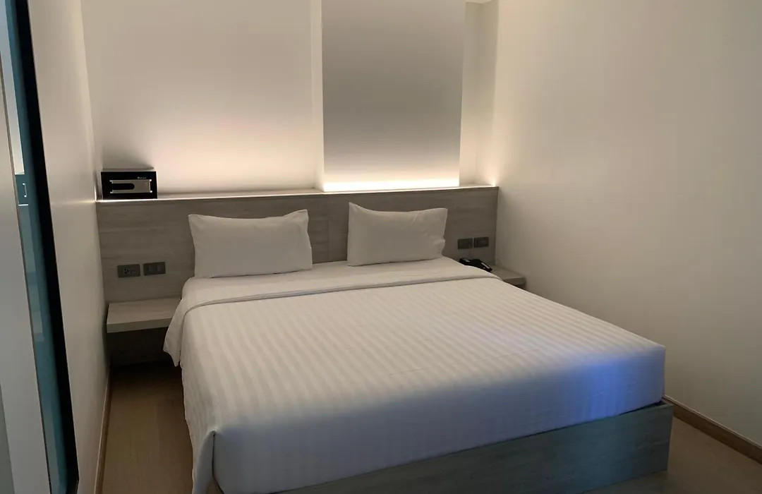 Thana Wisut Hotel-1