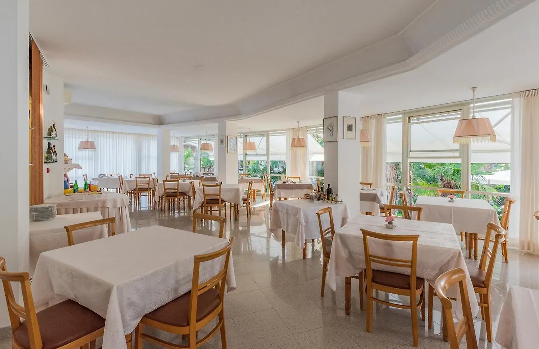 Hotel Escorial-1