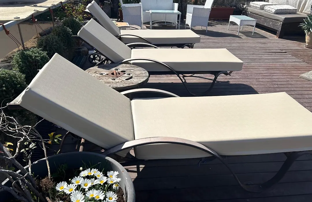 Azzurretta Guest House-1