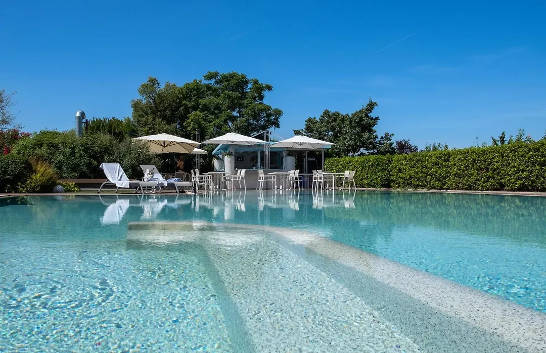 The Ziba Hotel & Spa-1