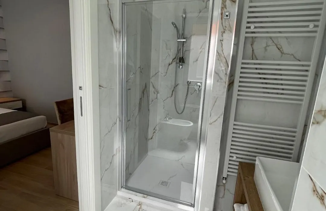 Martini Suite 2 Bari-1