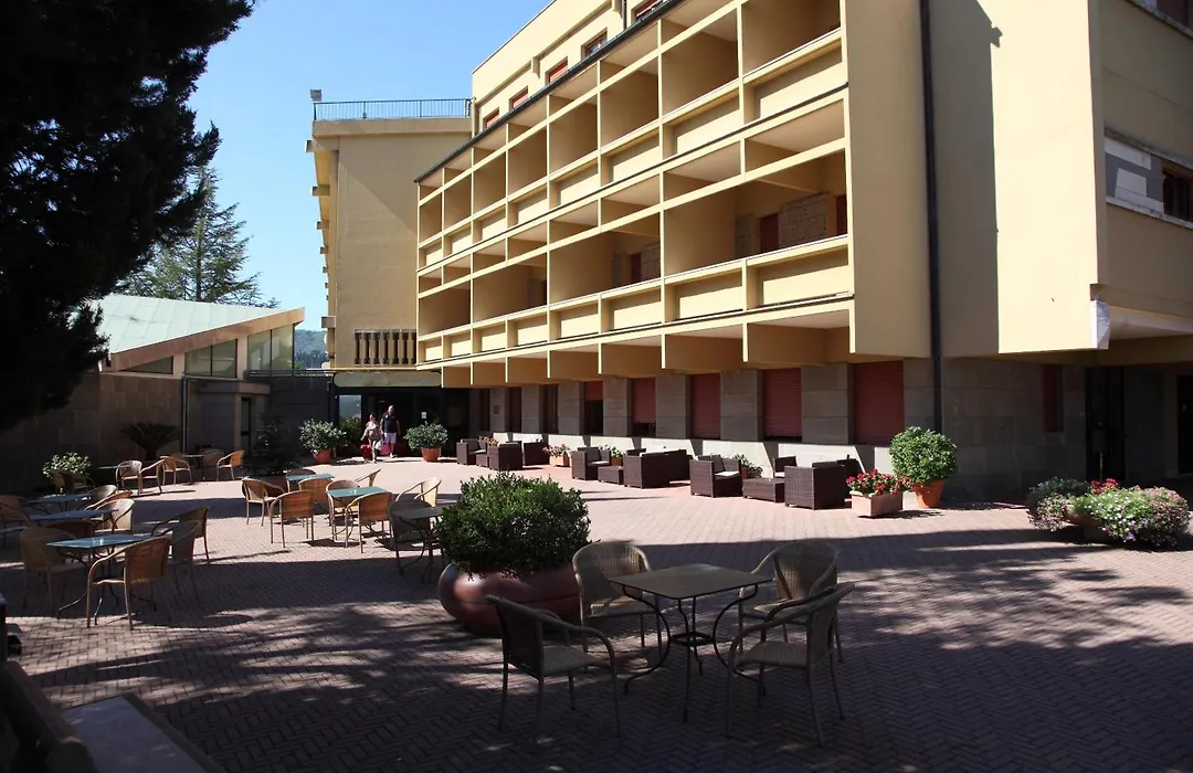 Hotel Oasi Dei Discepoli-1