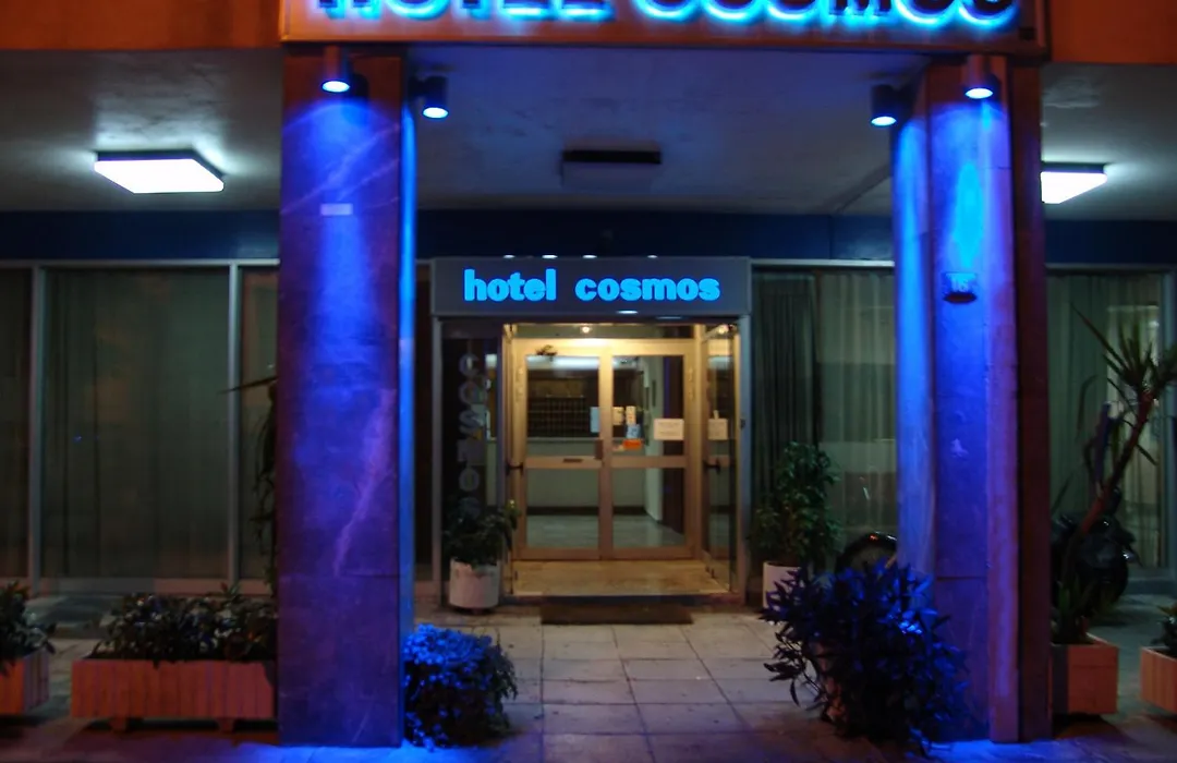 Hotel Cosmos-1