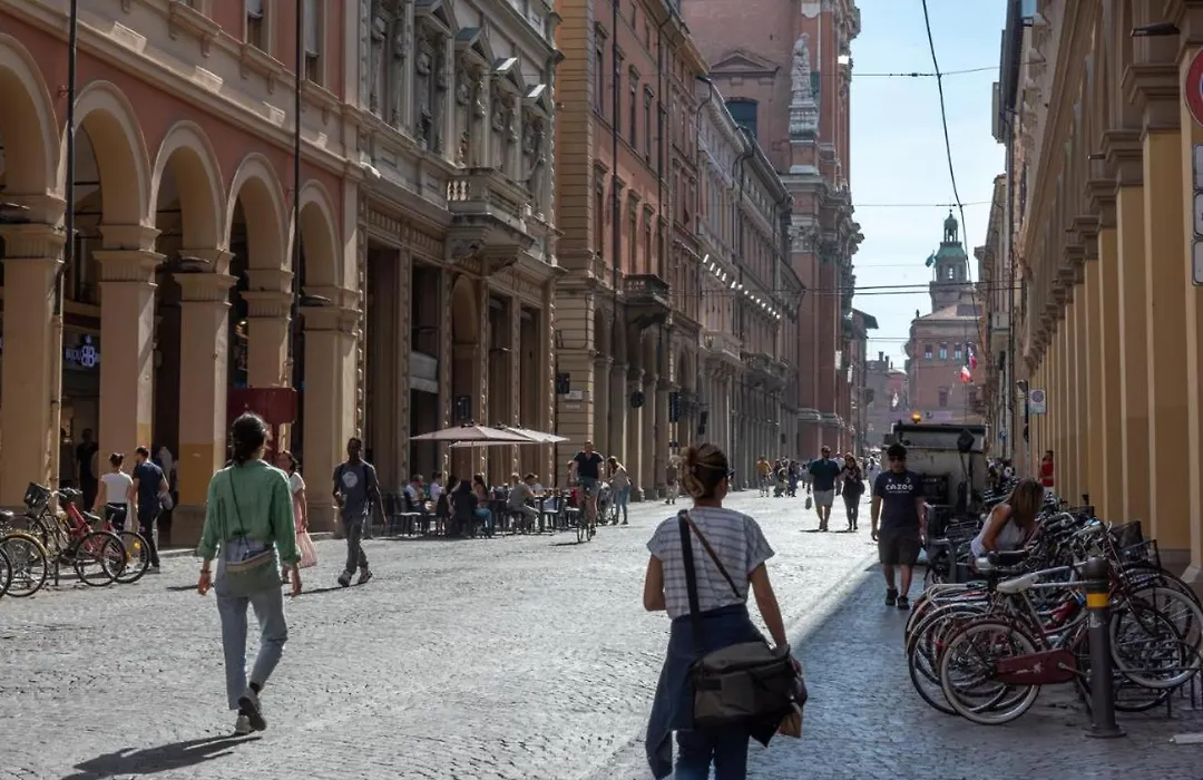 Nettuno Luxuryh - Bolognacentro Duomo Rooms And Suites-1