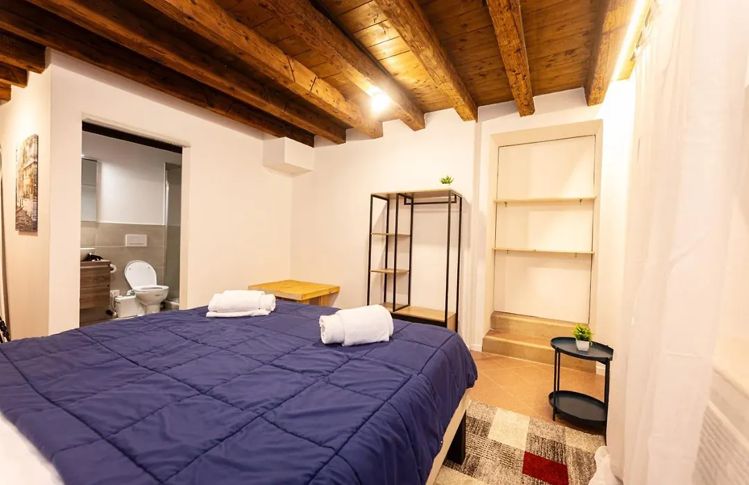 Al 18 Verona Rooms-1