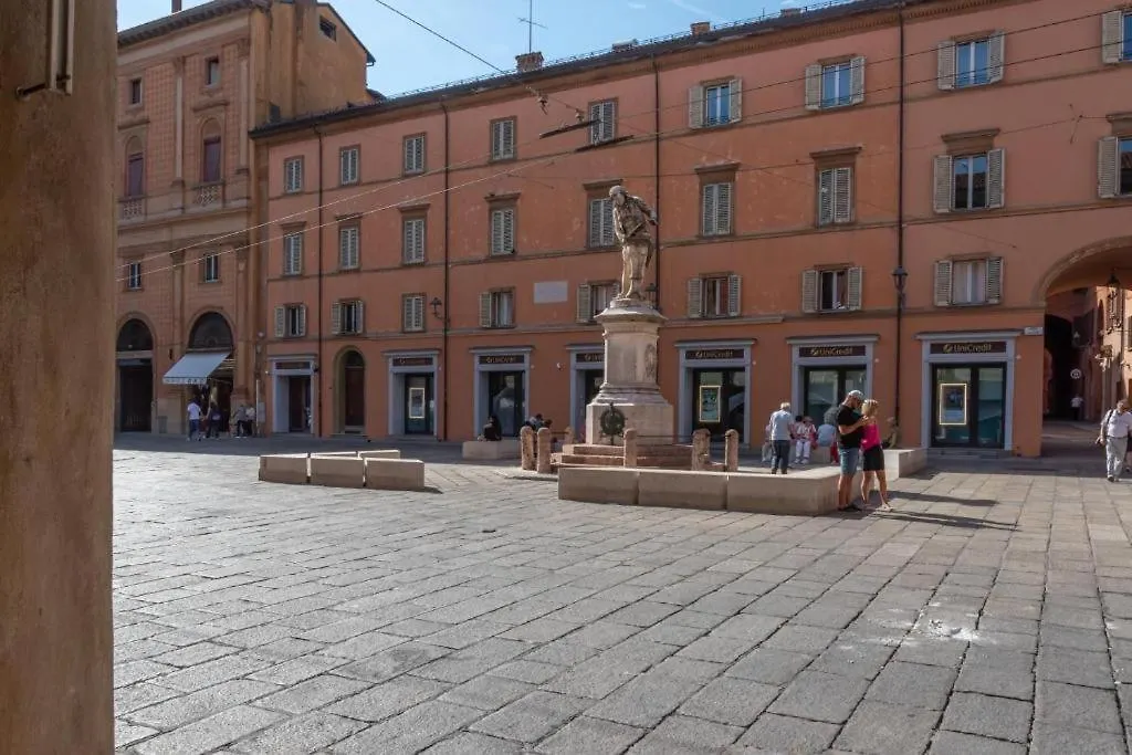 Piazza San Domenico Rooms - Bedinbolognacentro-1