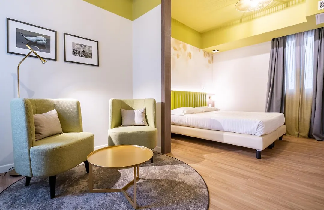 Hotel Regina Elena 57&Oro Bianco SPA-1