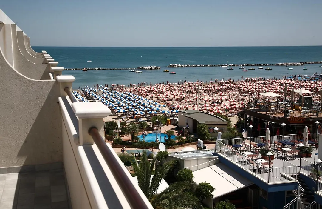 Hotel Splendid Mare-1