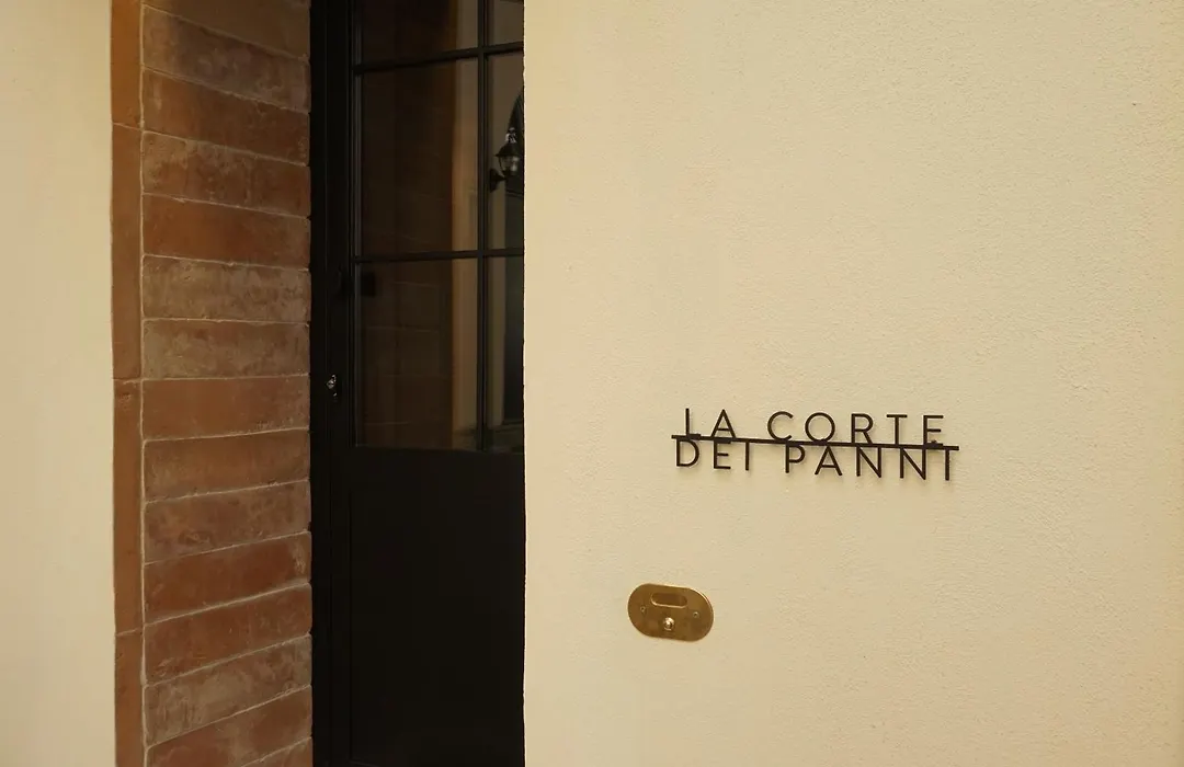 La Corte Dei Panni-1