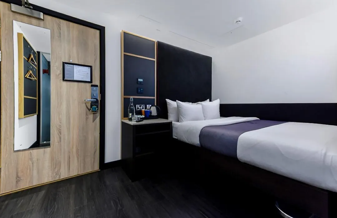 The Z Hotel Holborn-1