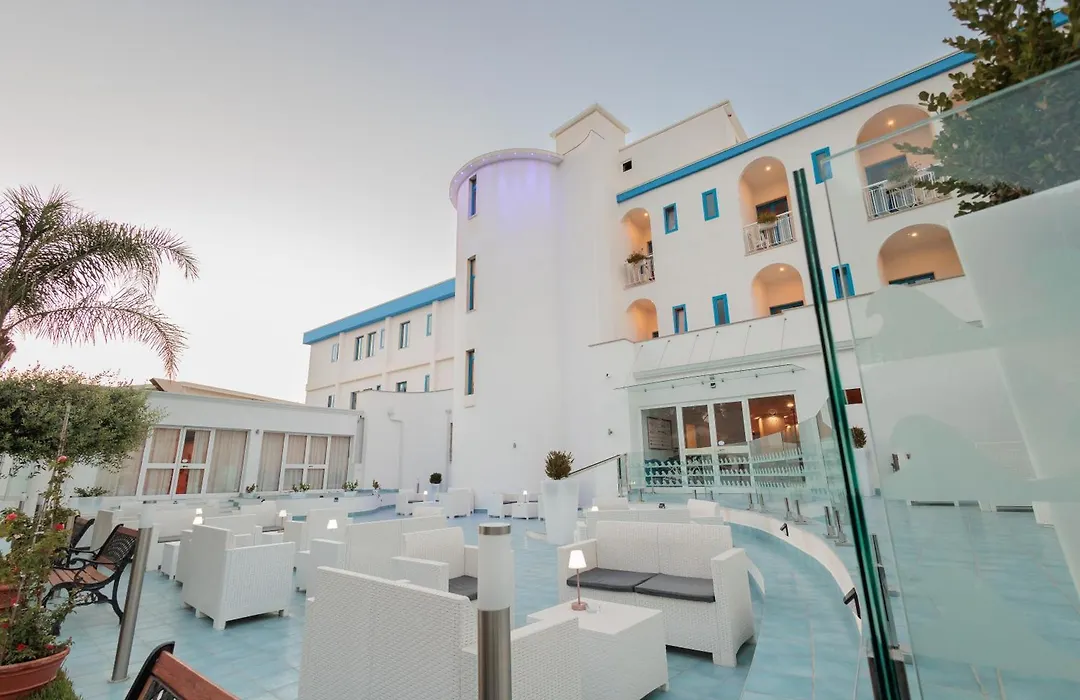 Hotel Poseidonia Mare-1