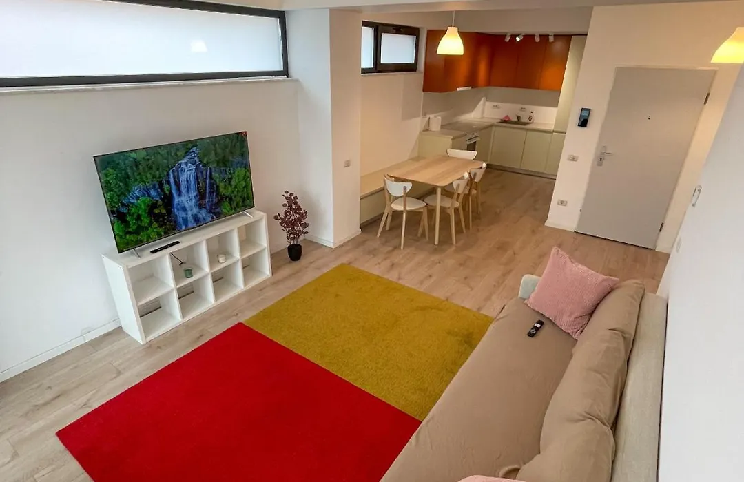 Warm Hotel Apartment-1