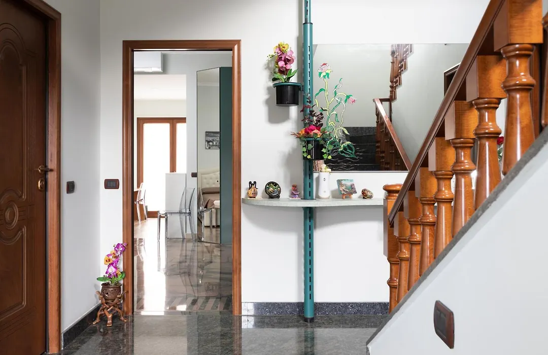 Castelbarco House B-1