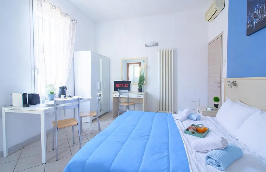 Athena Rooms - Parcheggio privato-1
