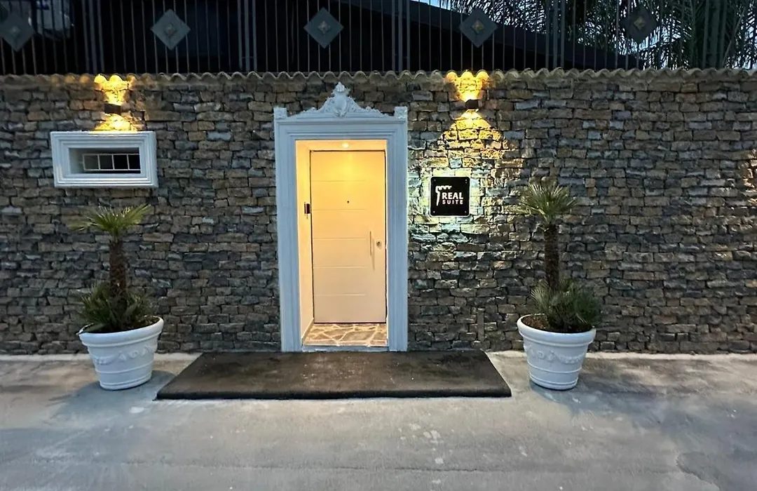 Real Suite Spa-1
