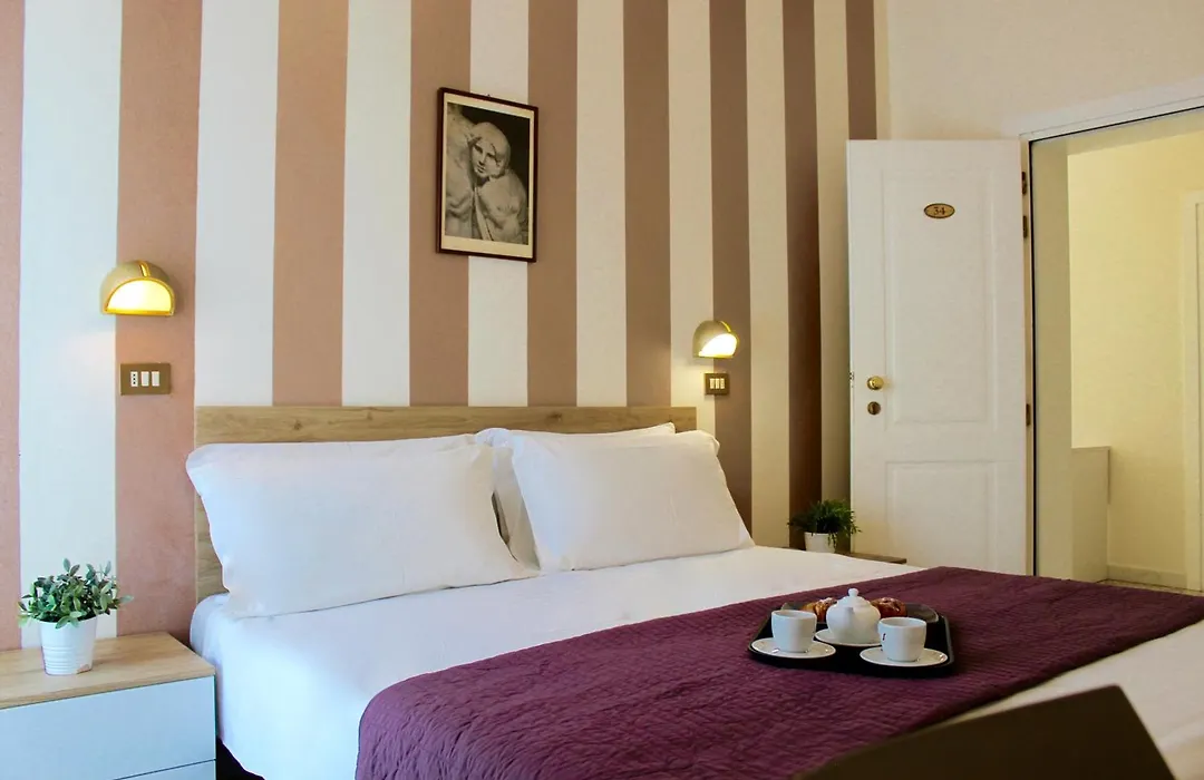 Roi Hotel-1