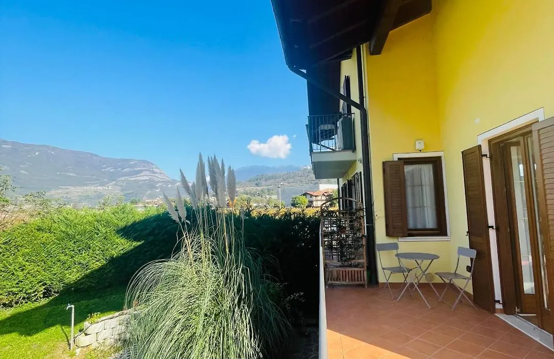 Countryhouse Verso-1