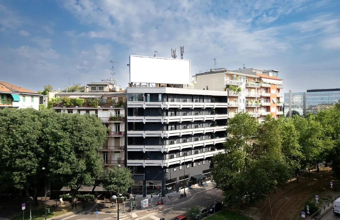 Admiral Hotel-1